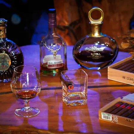 מלון Puntagrande 2*