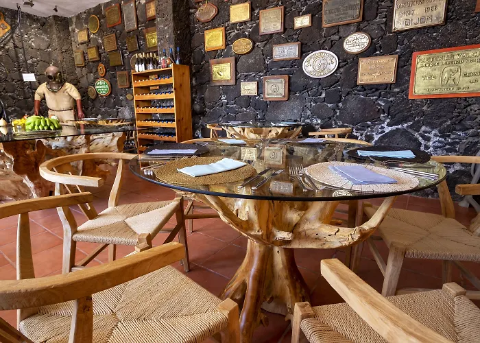 מלון Puntagrande 2*