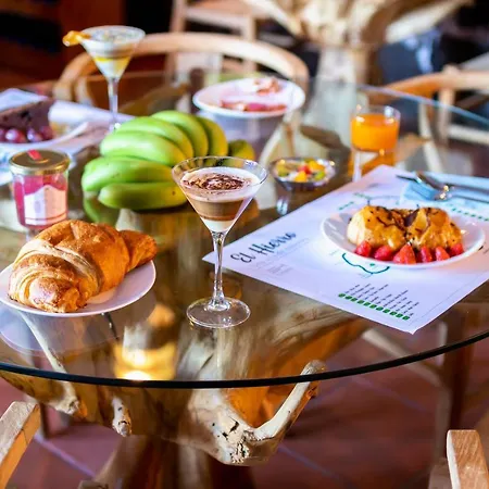 Puntagrande Hotel 3*